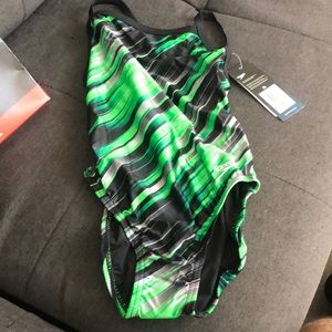Speedo reigning light flyba size 28 females NEW